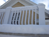 railing with curved balusters and box newel posts